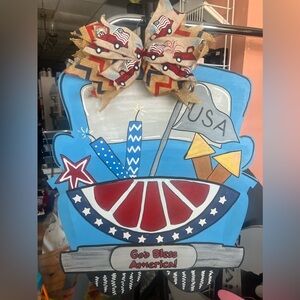 God Bless America door hanger. Wood sturdy 1/4in birch plywood design & painted